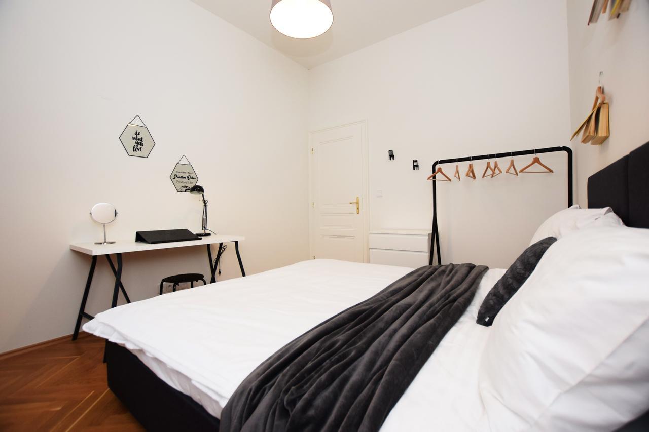 Rehorova Apartments Prague Phòng bức ảnh